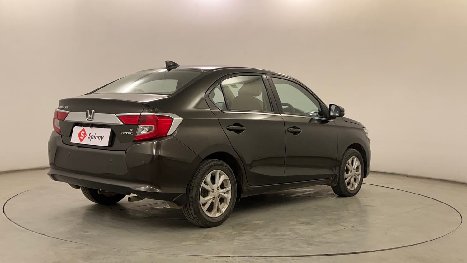 Used 2019 Honda Amaze 1.2 V CVT Petrol Petrol Automatic exterior RIGHT REAR CORNER VIEW