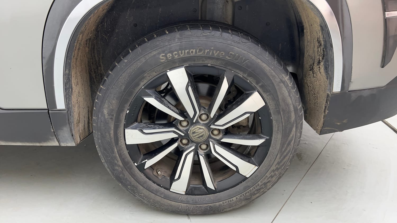 Used 2019 MG Motors Hector Sharp 1.5 DCT Petrol Petrol Automatic tyres LEFT REAR TYRE RIM VIEW