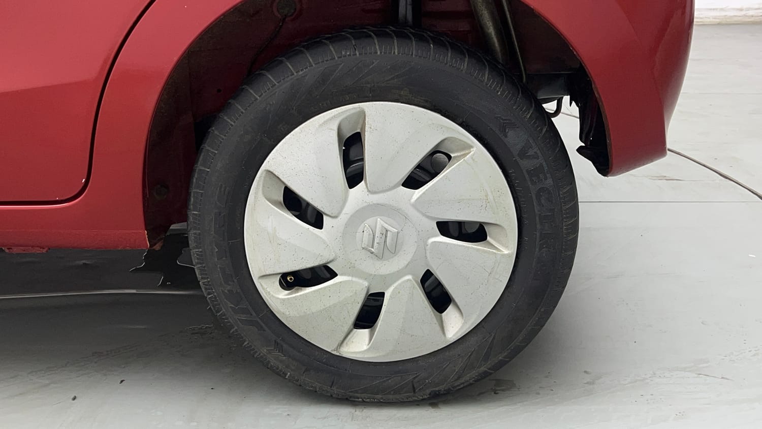 Used 2020 Maruti Suzuki Celerio ZXi (O) AMT Petrol Automatic tyres LEFT REAR TYRE RIM VIEW