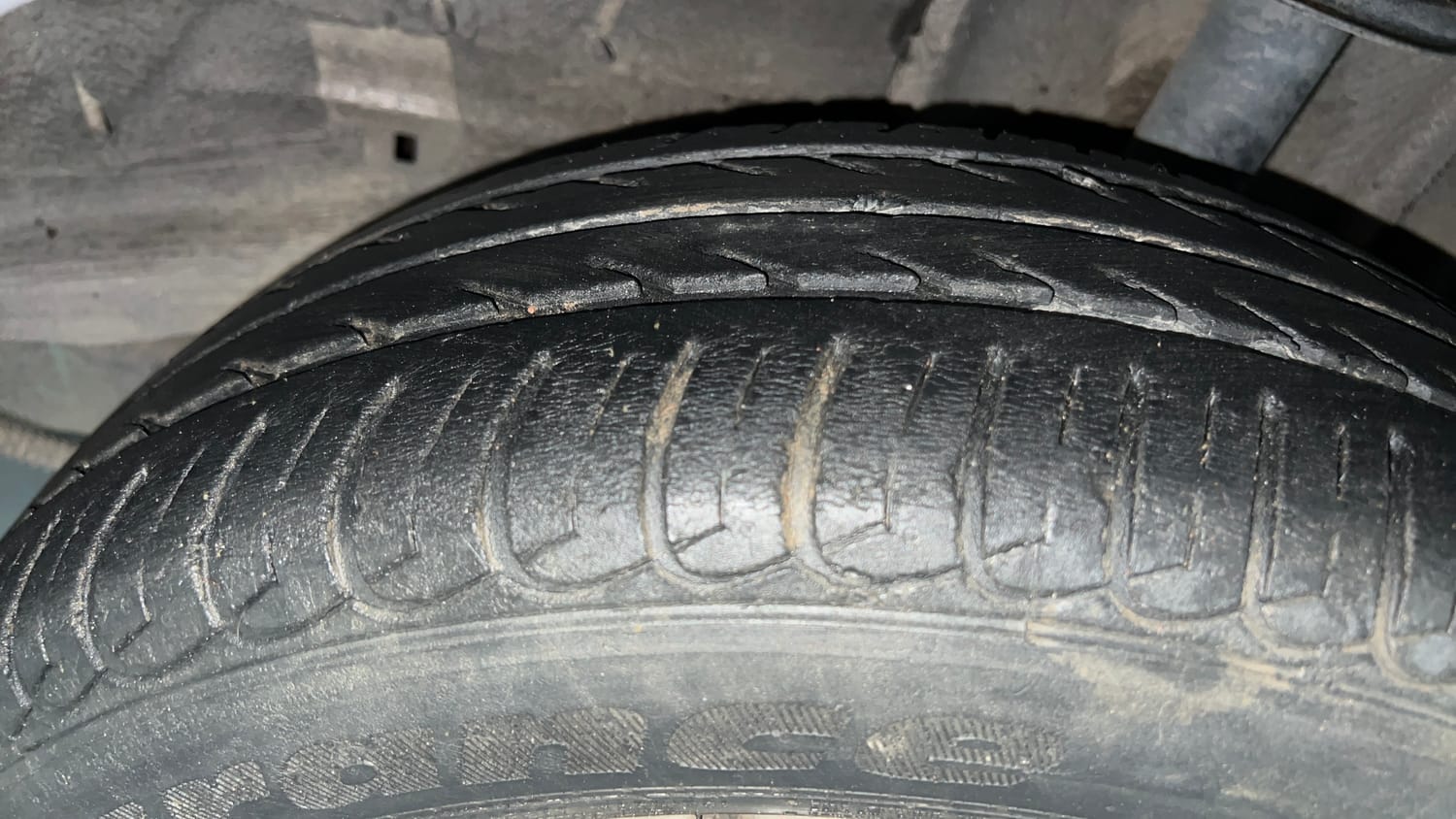 Used 2019 Tata Tiago Revotron XT Petrol Manual tyres LEFT REAR TYRE TREAD VIEW