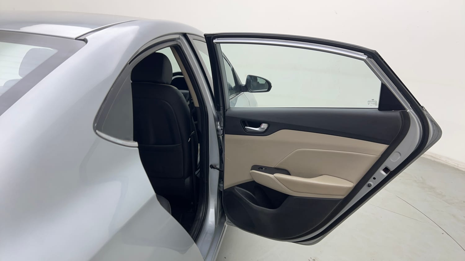 Used 2019 Hyundai Verna SX (O) 1.6 VTVT AT Petrol Automatic interior RIGHT REAR DOOR OPEN VIEW