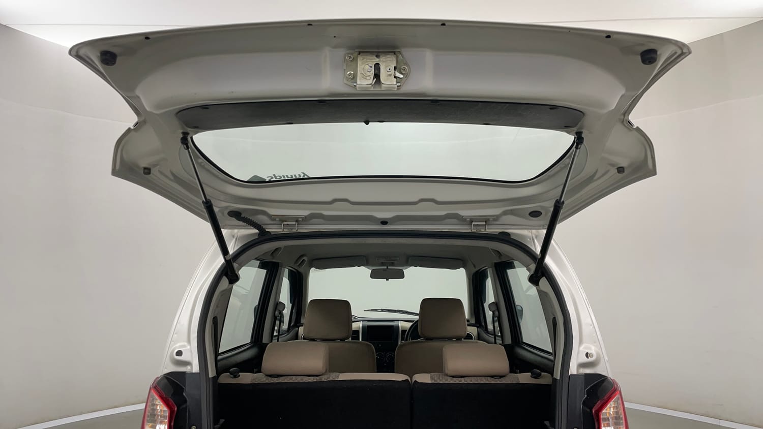 Used 2021 Maruti Suzuki Wagon R LXI Petrol Manual interior DICKY DOOR OPEN VIEW