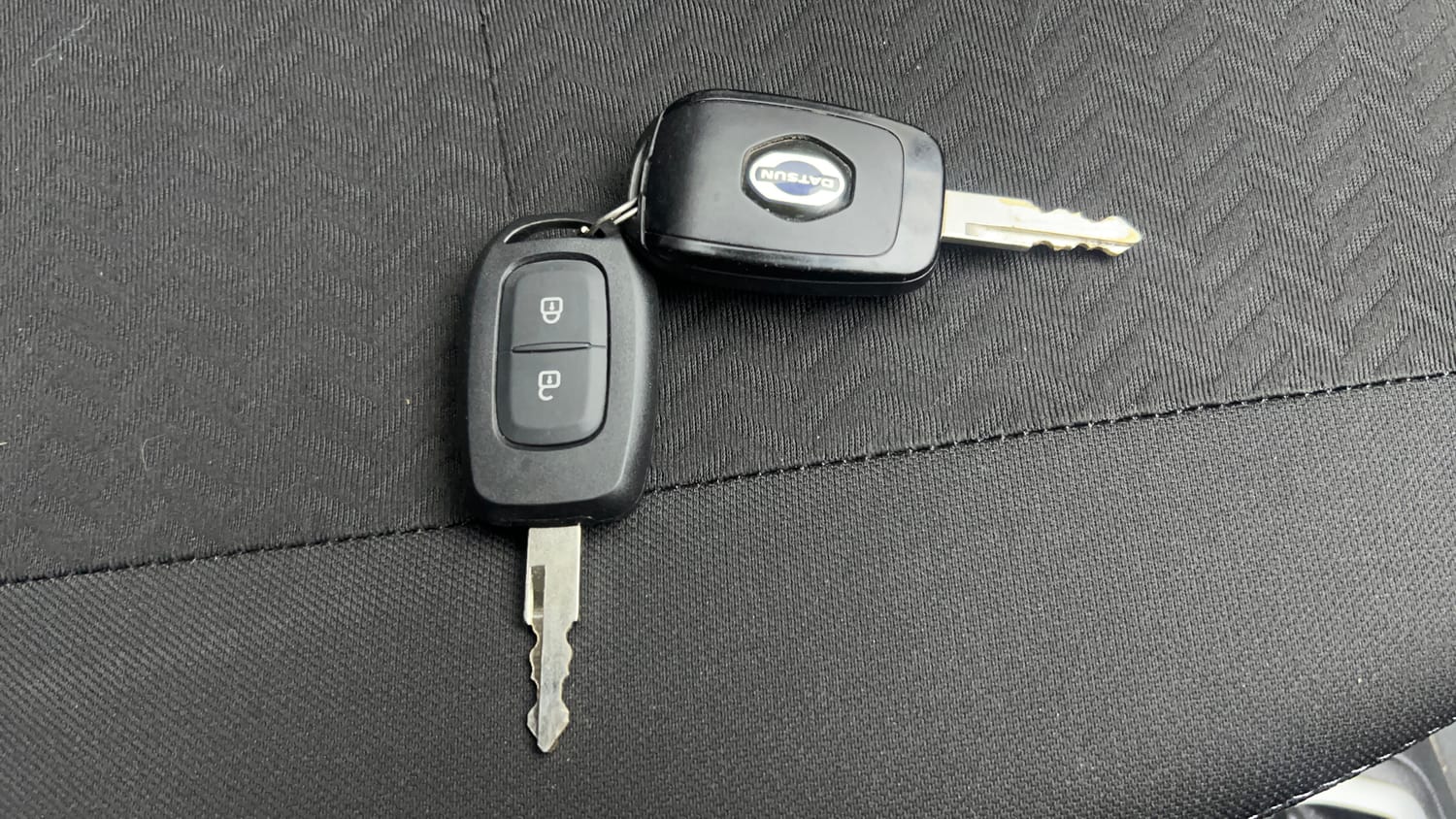 Used 2018 Datsun Redi-GO T(O) 1.0 AMT Petrol Automatic extra CAR KEY VIEW