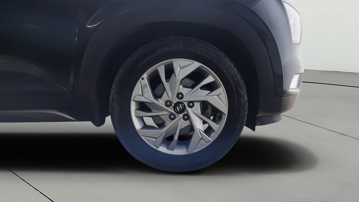 Used 2021 Hyundai Creta SX 1.5 Petrol Petrol Manual tyres RIGHT FRONT TYRE RIM VIEW