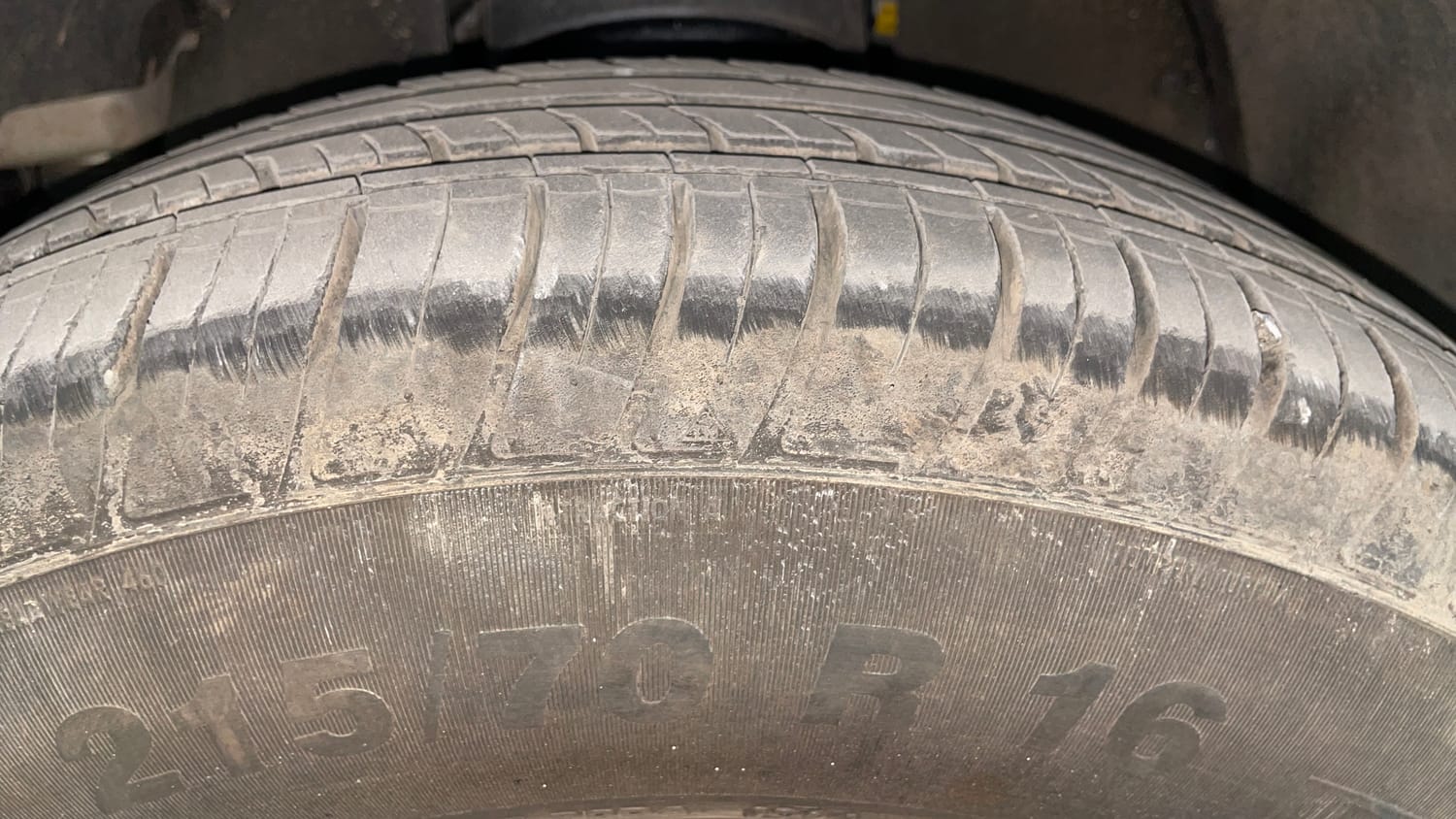 Used 2024 Mahindra Bolero Neo Plus P10 Diesel Manual tyres LEFT FRONT TYRE TREAD VIEW