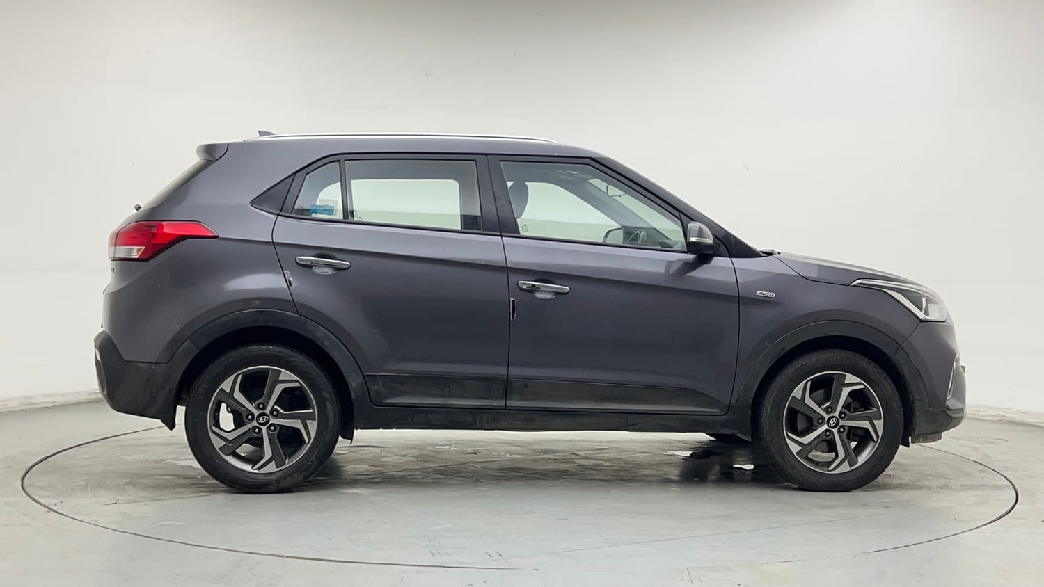 Used 2018 Hyundai Creta SX 1.6 AT CRDi Diesel Automatic exterior RIGHT SIDE VIEW