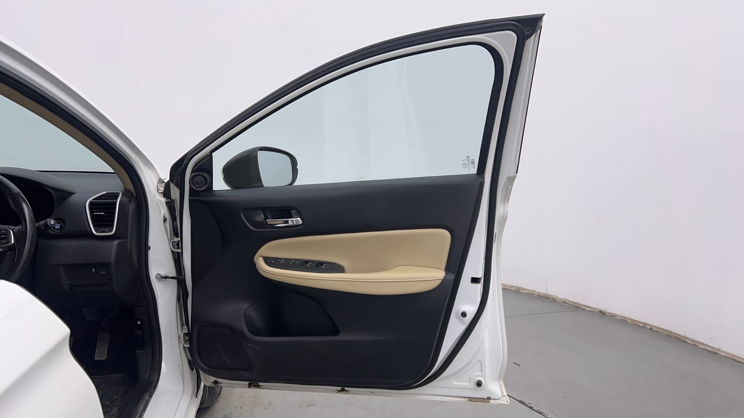 Used 2024 Honda City ZX Petrol CVT Petrol Automatic interior RIGHT FRONT DOOR OPEN VIEW