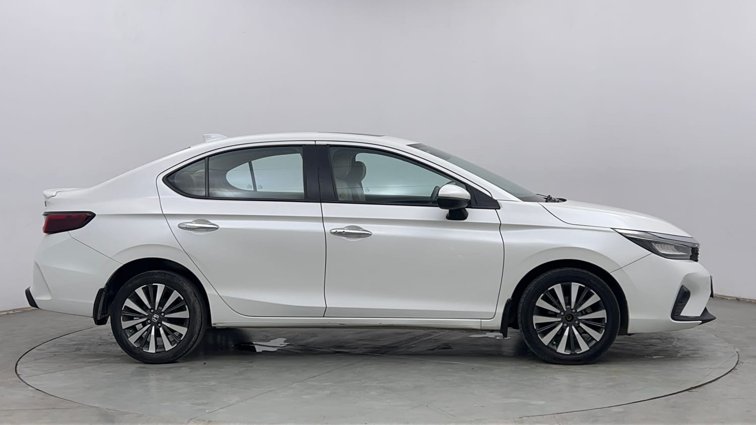 Used 2024 Honda City ZX Petrol CVT Petrol Automatic exterior RIGHT SIDE VIEW