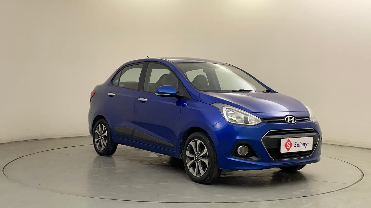 Used 2015 Hyundai Xcent SX 1.2 (O) Petrol Manual exterior RIGHT FRONT CORNER VIEW