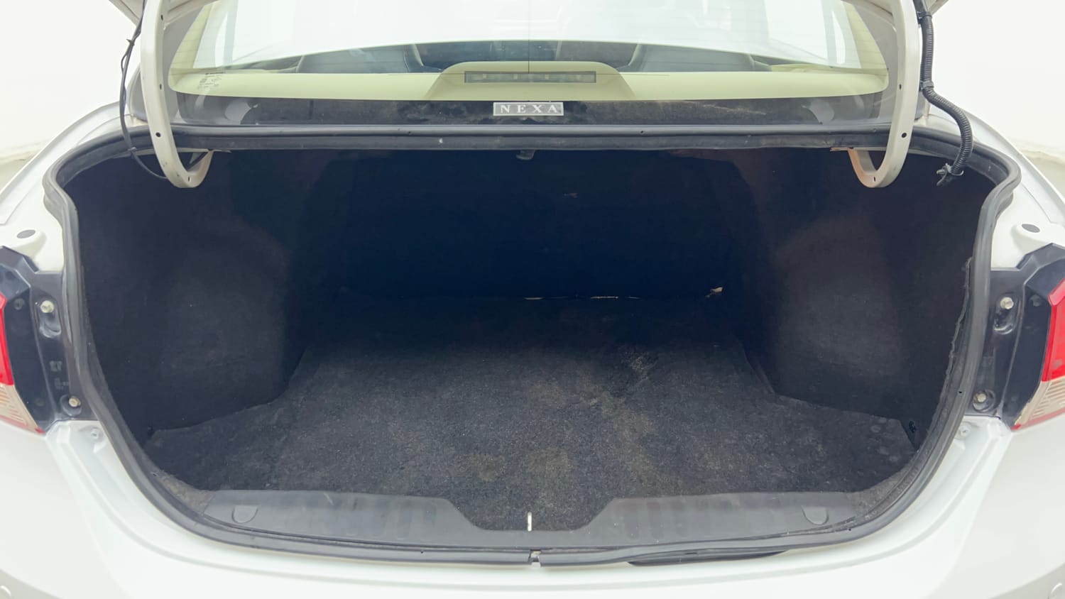Used 2020 Maruti Suzuki Ciaz Delta 1.5 Petrol Manual interior DICKY INSIDE VIEW