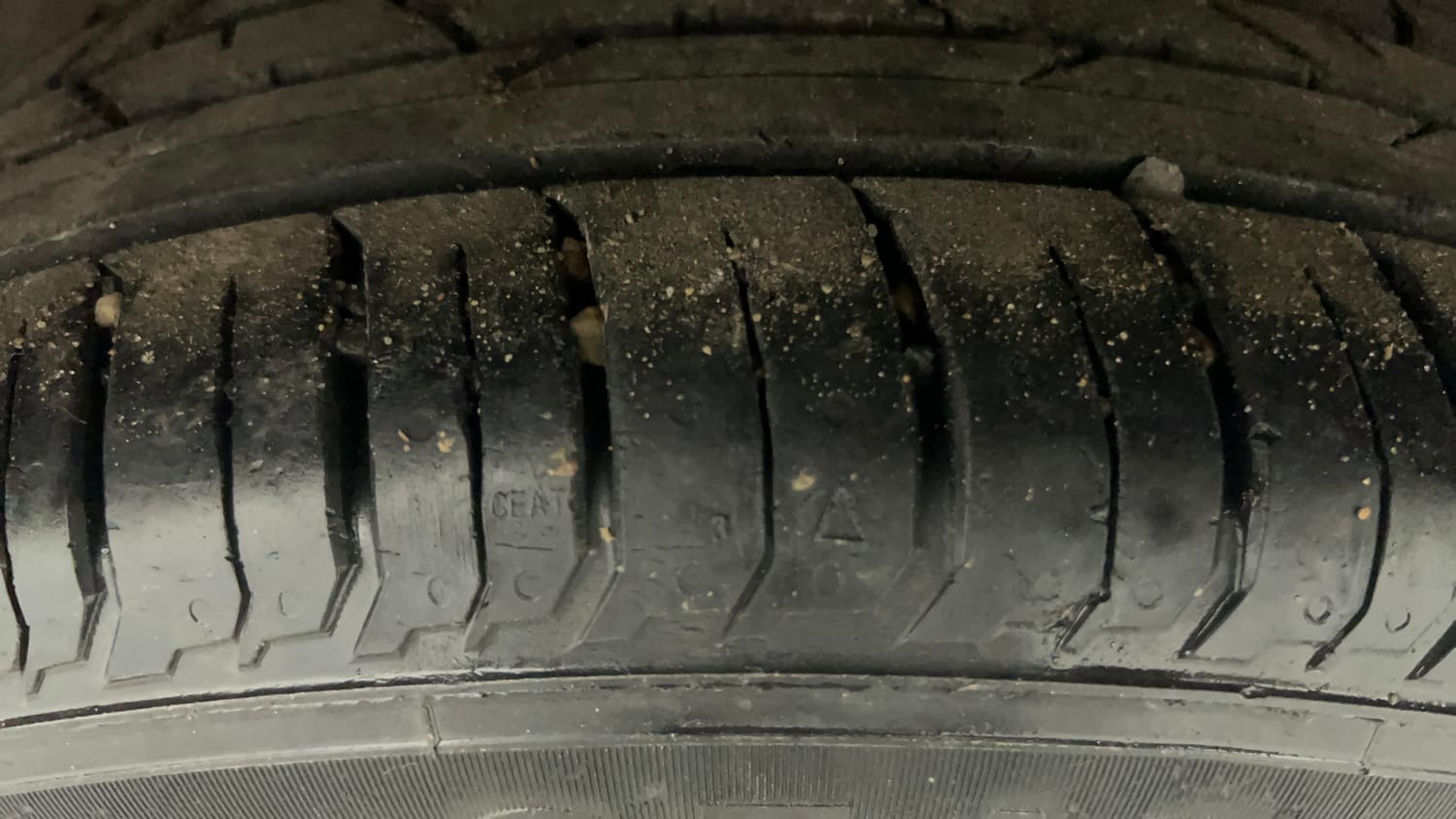 Used 2015 Maruti Suzuki Ciaz ZXI+ Petrol Manual tyres LEFT REAR TYRE TREAD VIEW