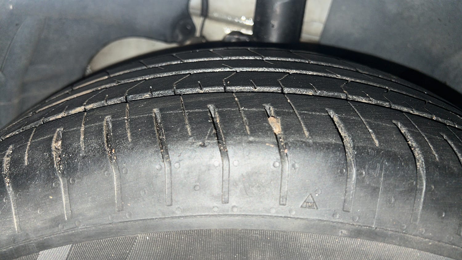 Used 2017 Ford EcoSport Trend+ 1.5L TDCi Diesel Manual tyres RIGHT FRONT TYRE TREAD VIEW