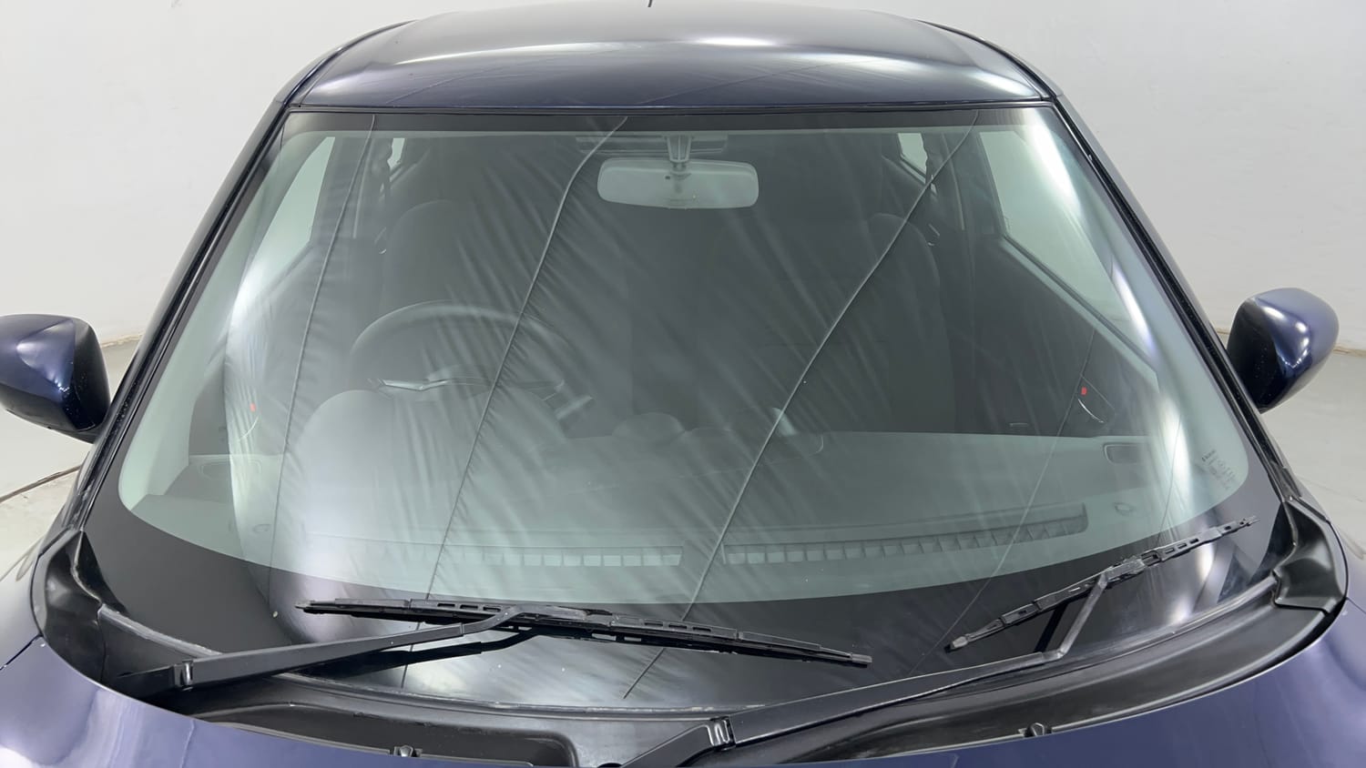 Used 2022 Maruti Suzuki Swift VXi AMT Petrol Automatic exterior FRONT WINDSHIELD VIEW