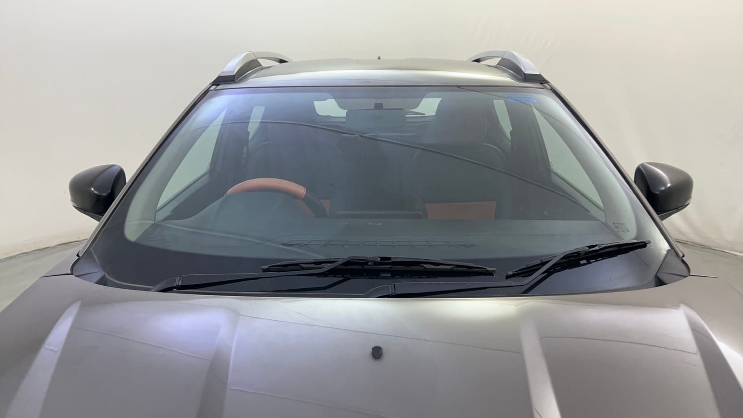 Used 2021 Renault Kiger RXT MT Petrol Manual exterior FRONT WINDSHIELD VIEW