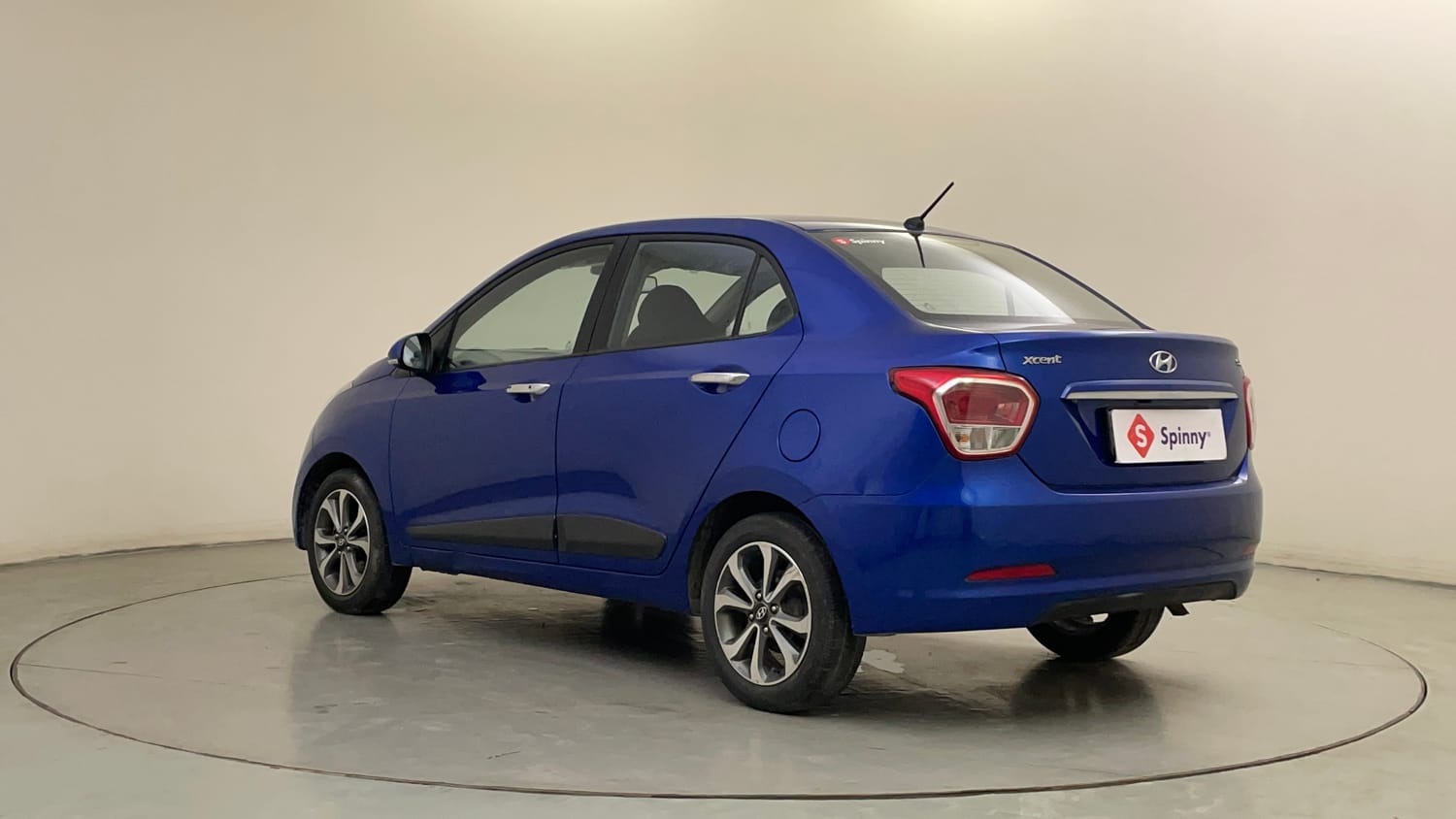 Used 2015 Hyundai Xcent SX 1.2 (O) Petrol Manual exterior LEFT REAR CORNER VIEW