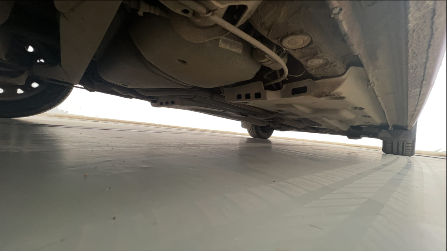 Used 2016 Volkswagen Polo Comfortline 1.2L (P) Petrol Manual extra REAR RIGHT UNDERBODY VIEW