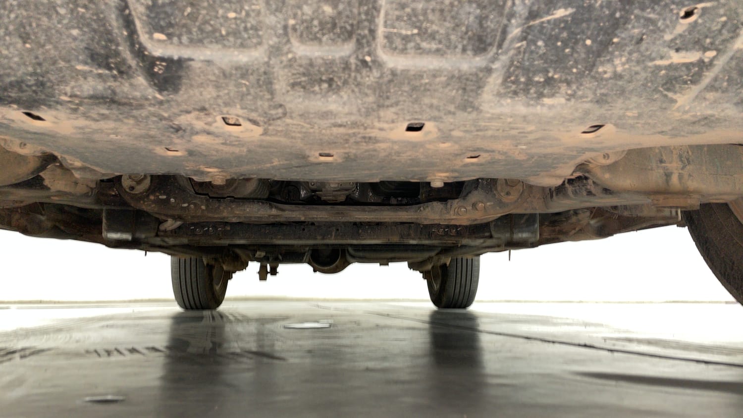Used 2024 Mahindra Bolero Neo Plus P10 Diesel Manual extra FRONT LEFT UNDERBODY VIEW