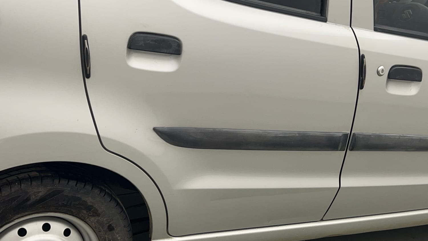 Used 2012 Maruti Suzuki A-Star Lxi Petrol Manual dents MINOR DENT