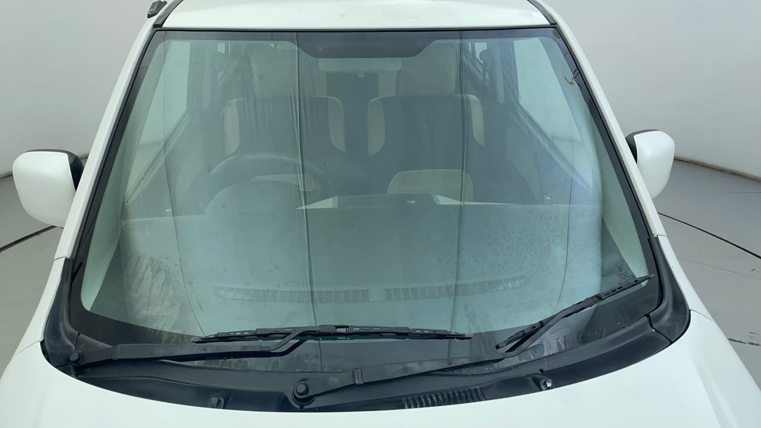 Used 2016 Maruti Suzuki Wagon R VXI Petrol Manual exterior FRONT WINDSHIELD VIEW