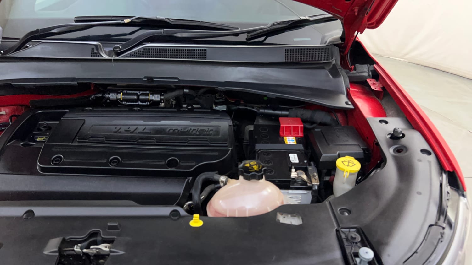 Used 2022 Jeep Compass Model S (O) 1.4 Petrol DCT Petrol Automatic engine ENGINE LEFT SIDE HINGE & APRON VIEW