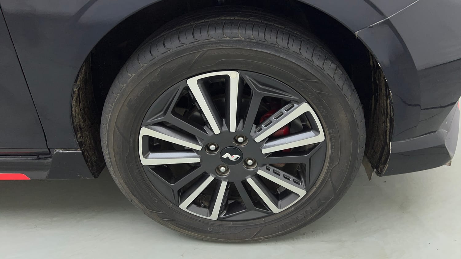 Used 2023 Hyundai i20 N Line N8 1.0 Turbo DCT Petrol Automatic tyres RIGHT FRONT TYRE RIM VIEW