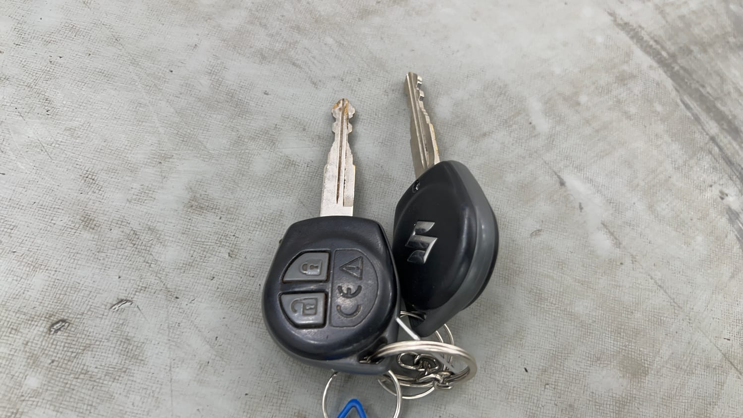 Used 2022 Maruti Suzuki Swift VXi AMT Petrol Automatic extra CAR KEY VIEW