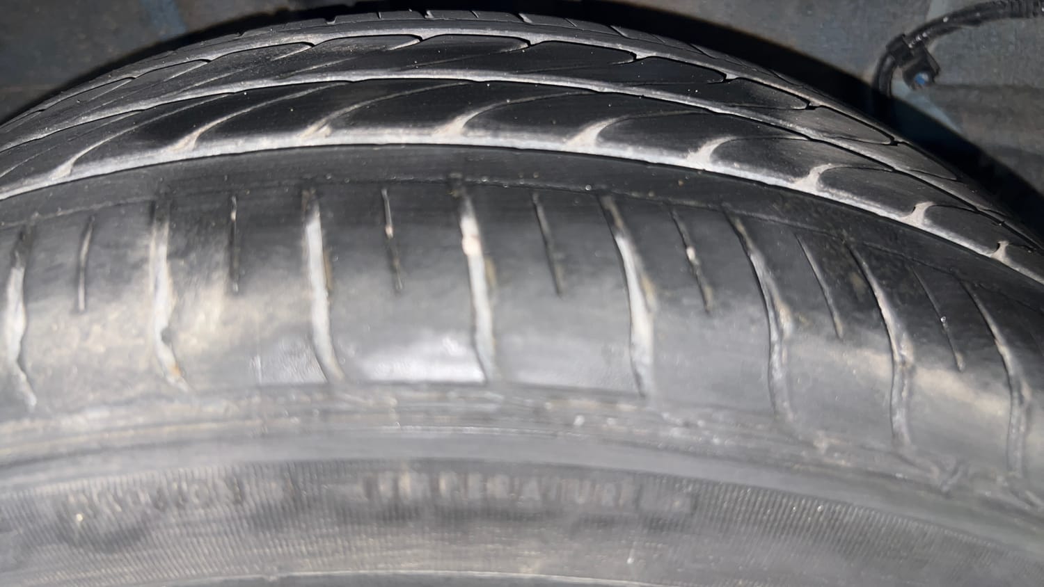 Used 2021 Tata Tiago XZ Plus Petrol Manual tyres RIGHT REAR TYRE TREAD VIEW
