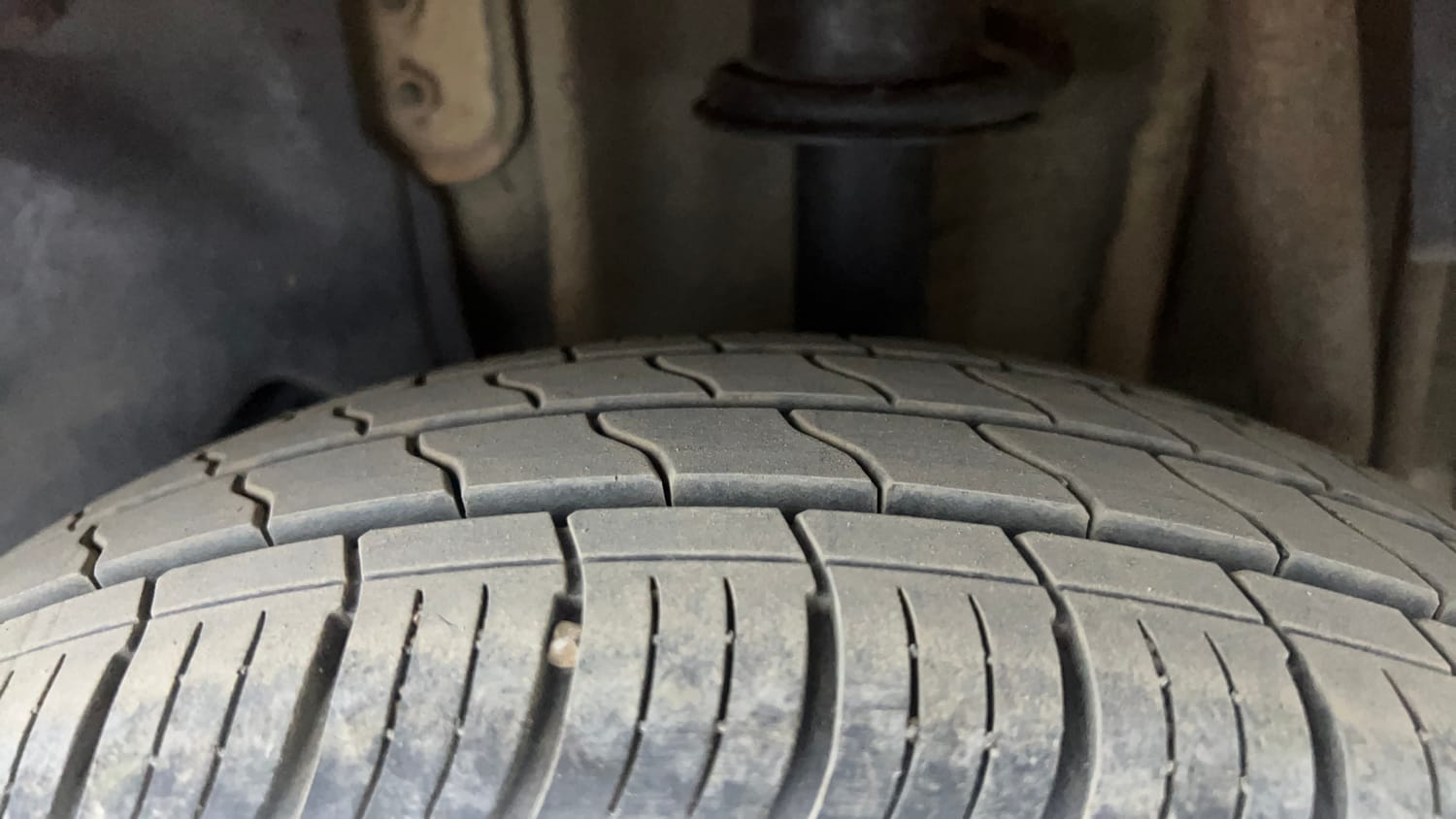 Used 2016 Tata Tiago Revotron XZ Petrol Manual tyres LEFT REAR TYRE TREAD VIEW