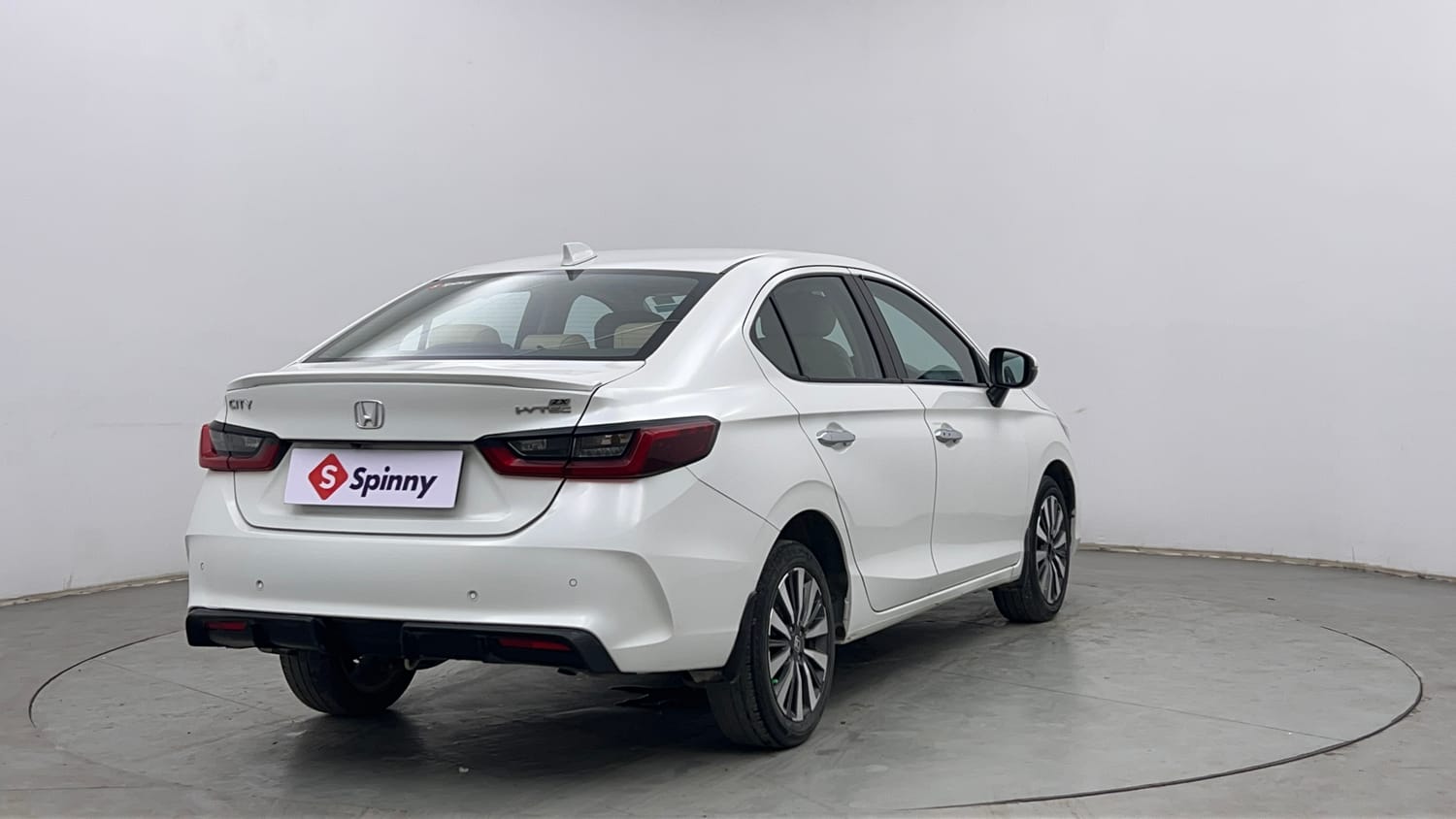Used 2024 Honda City ZX Petrol CVT Petrol Automatic exterior RIGHT REAR CORNER VIEW