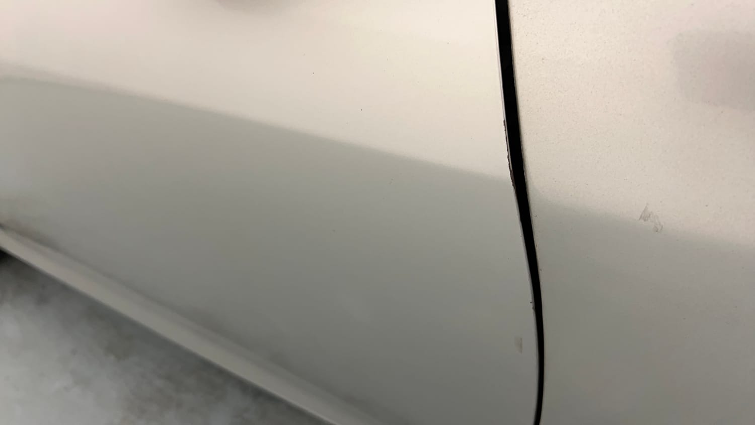 Used 2015 Maruti Suzuki Swift VXi Petrol Manual dents MINOR SCRATCH