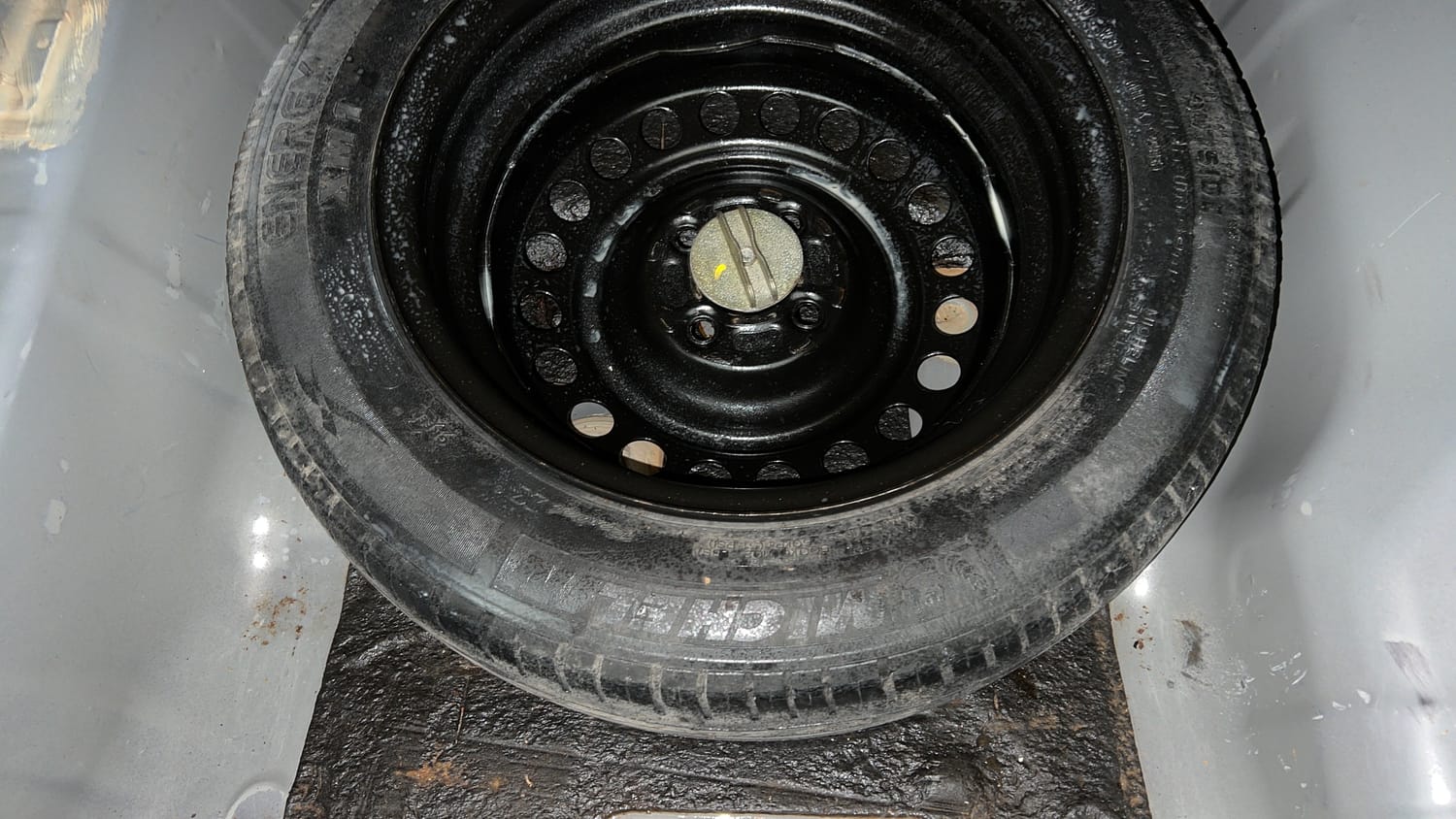 Used 2015 Honda City VX Petrol Manual tyres SPARE TYRE VIEW