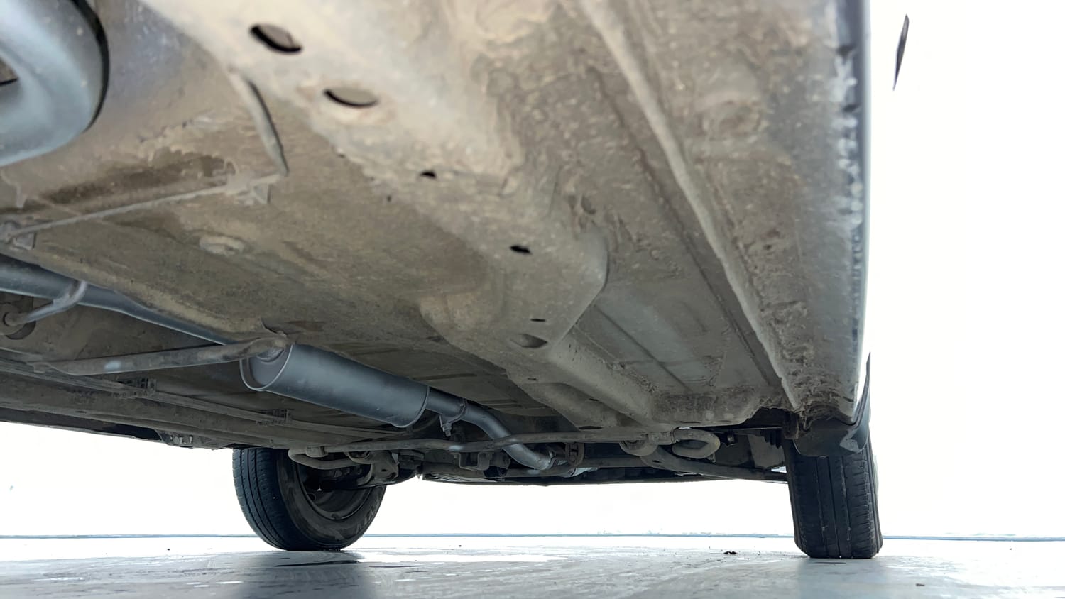 Used 2019 Tata Tiago Revotron XT Petrol Manual extra REAR RIGHT UNDERBODY VIEW