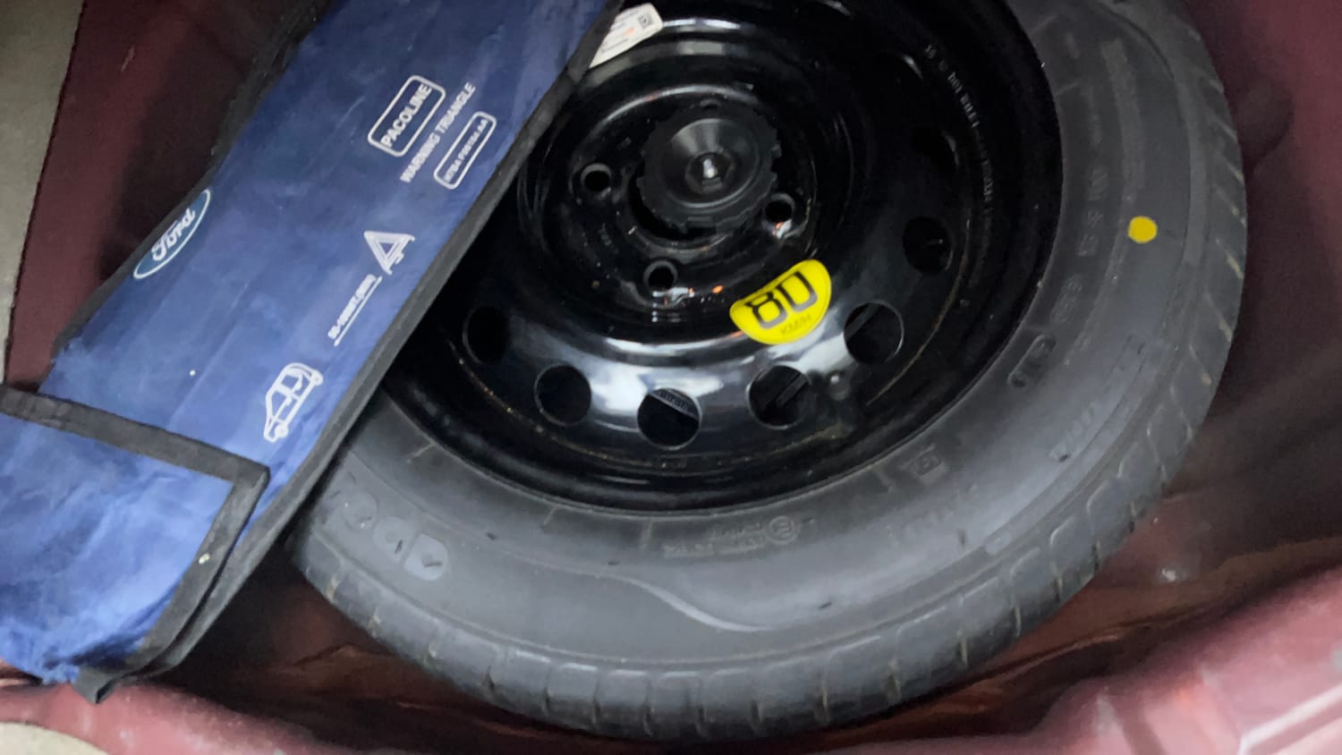 Used 2019 Ford Figo Aspire Titanium 1.2 Ti-VCT Petrol Manual tyres SPARE TYRE VIEW