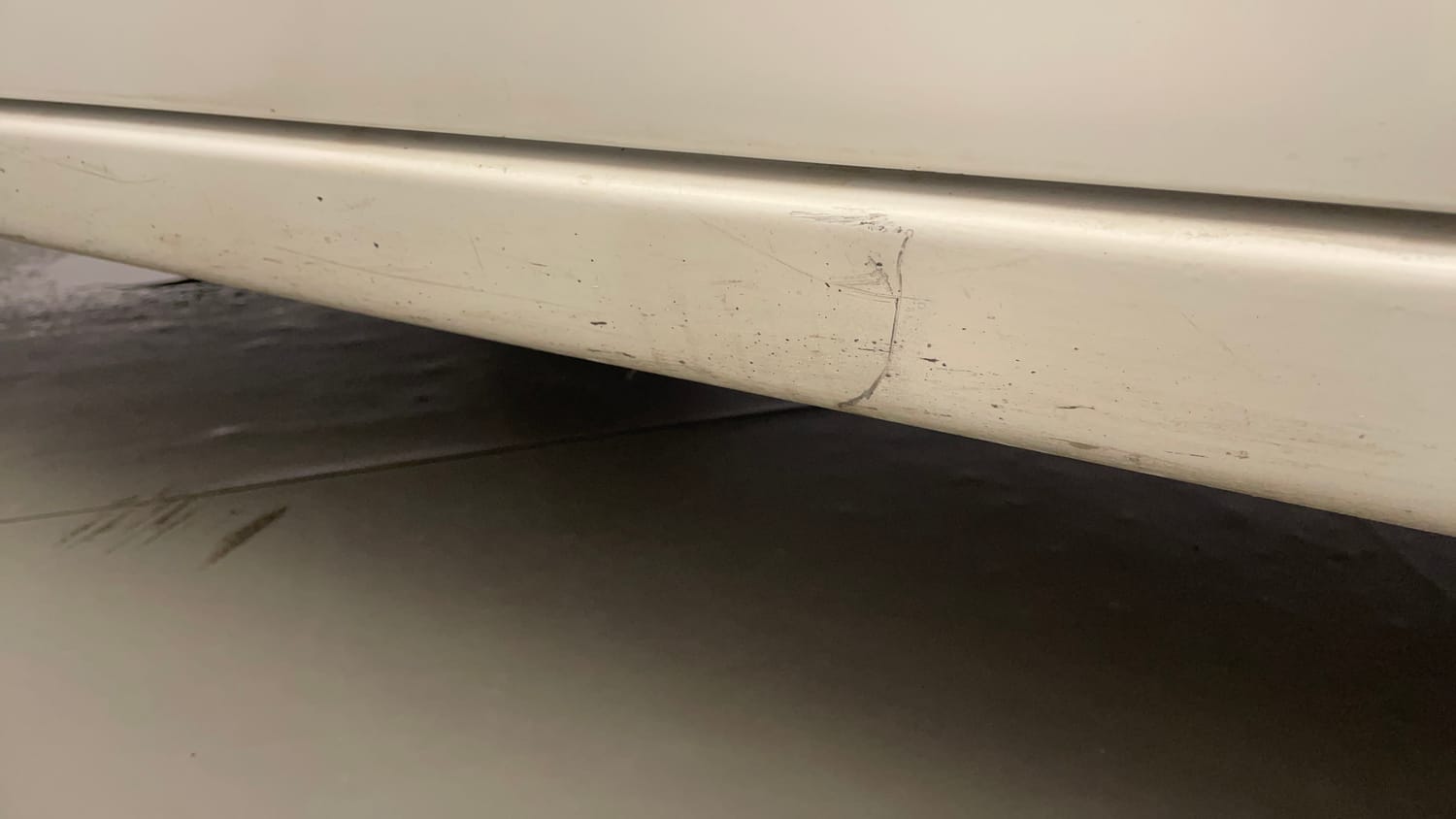 Used 2016 Maruti Suzuki Wagon R VXI Petrol Manual dents MINOR SCRATCH
