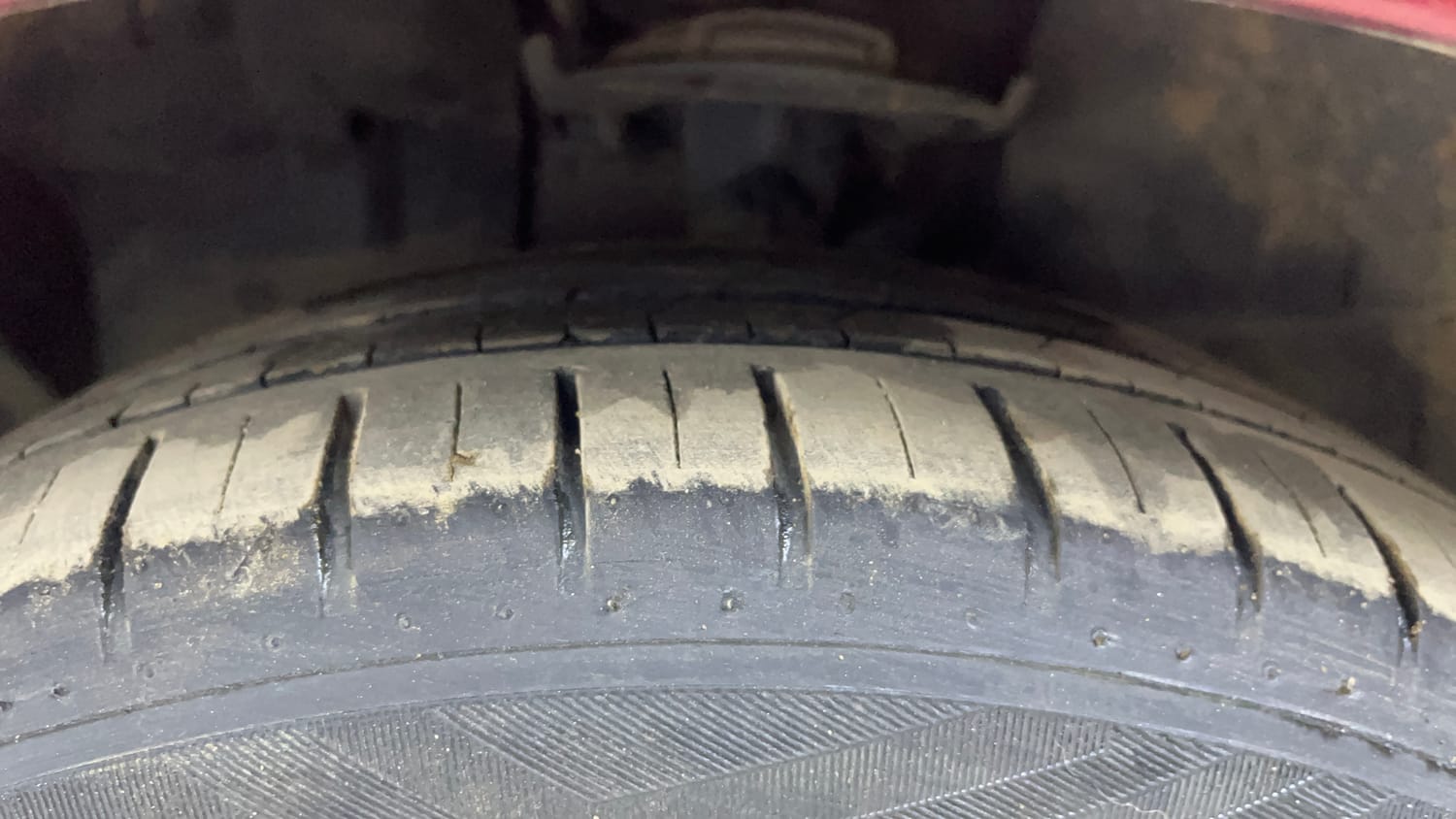 Used 2019 Ford Figo Aspire Titanium 1.2 Ti-VCT Petrol Manual tyres LEFT FRONT TYRE TREAD VIEW
