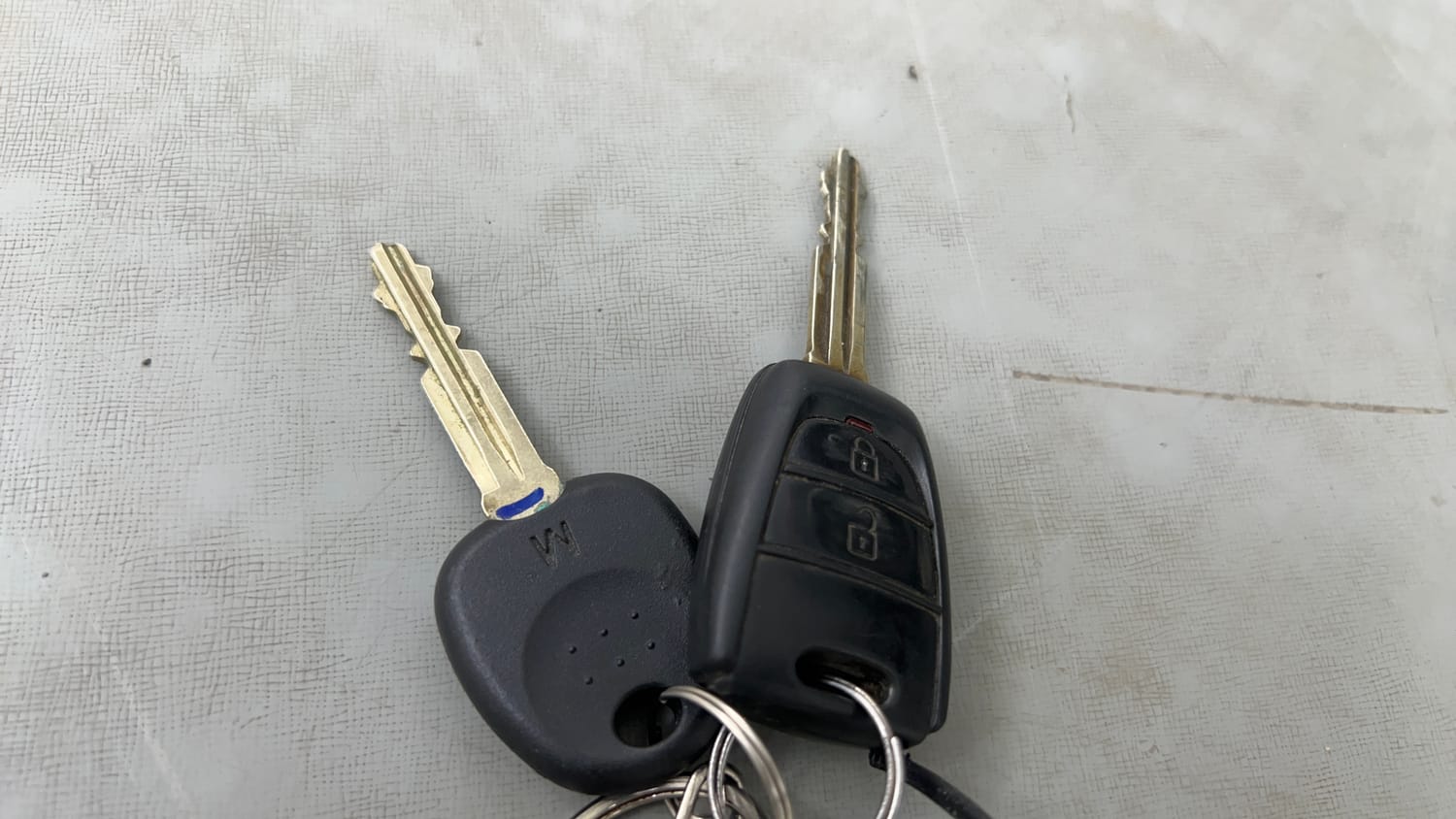 Used 2017 Hyundai Grand i10 Sportz (O) AT 1.2 Kappa VTVT Petrol Automatic extra CAR KEY VIEW