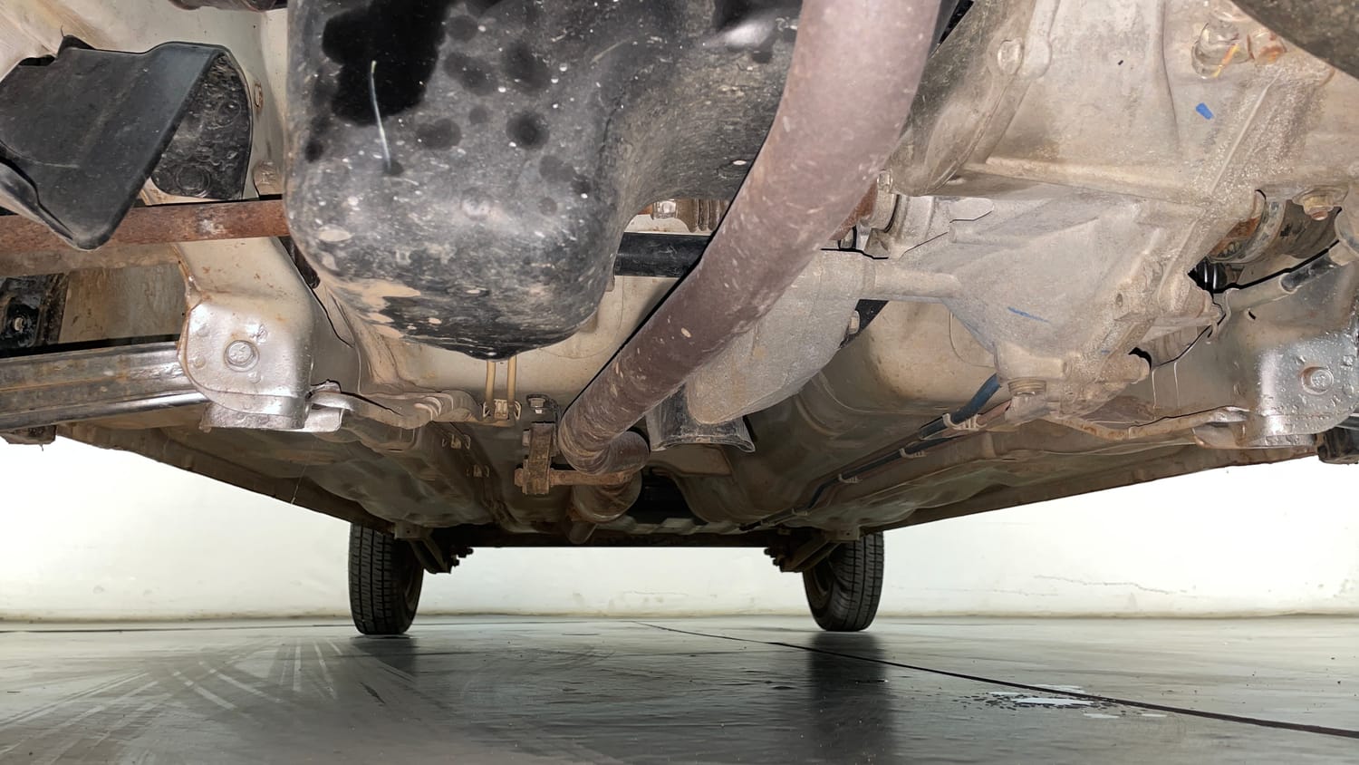 Used 2019 Maruti Suzuki Alto 800 LXi Petrol Manual extra FRONT LEFT UNDERBODY VIEW