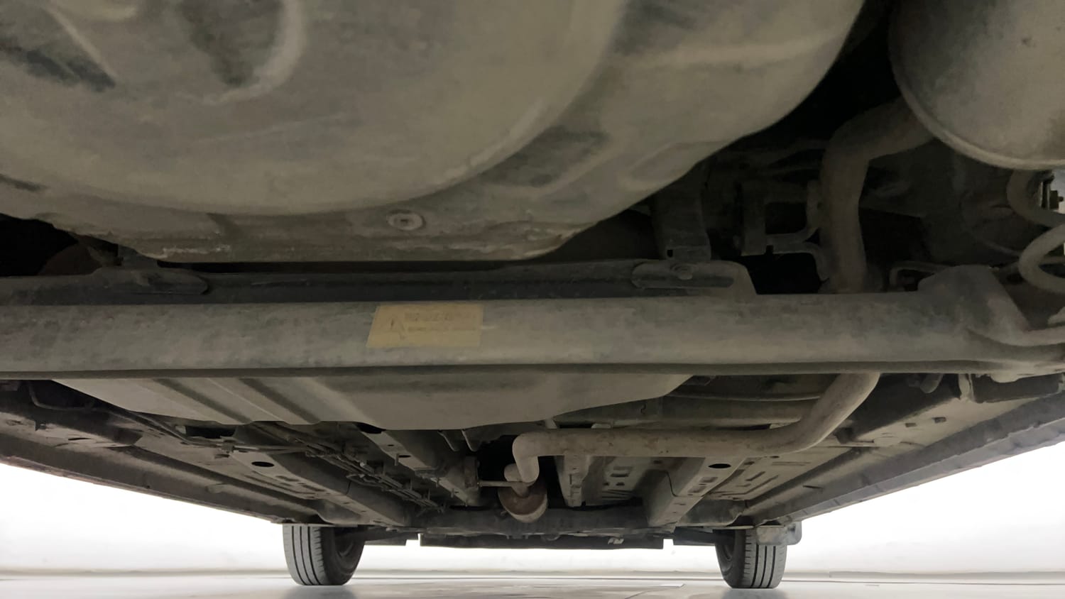 Used 2020 Tata Altroz XE Petrol Petrol Manual extra REAR UNDERBODY VIEW (TAKEN FROM REAR)