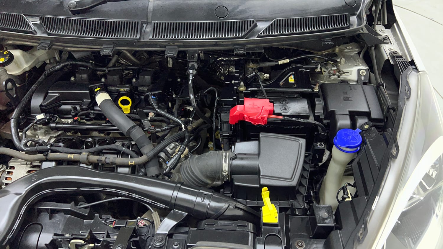 Used 2021 Ford Freestyle Titanium Plus 1.2 Ti-VCT Petrol Manual engine ENGINE LEFT SIDE VIEW