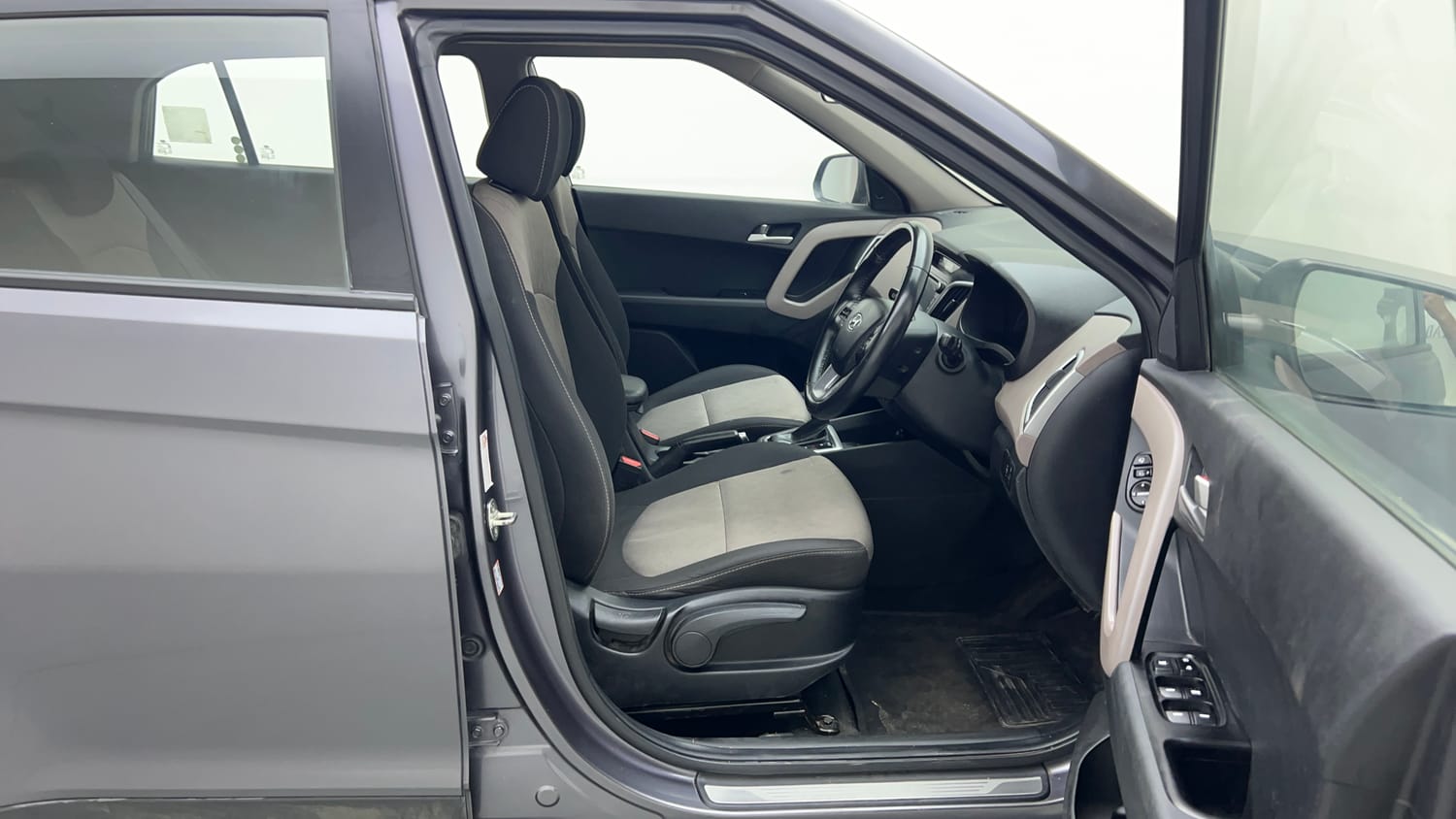 Used 2018 Hyundai Creta SX 1.6 AT CRDi Diesel Automatic interior RIGHT SIDE FRONT DOOR CABIN VIEW