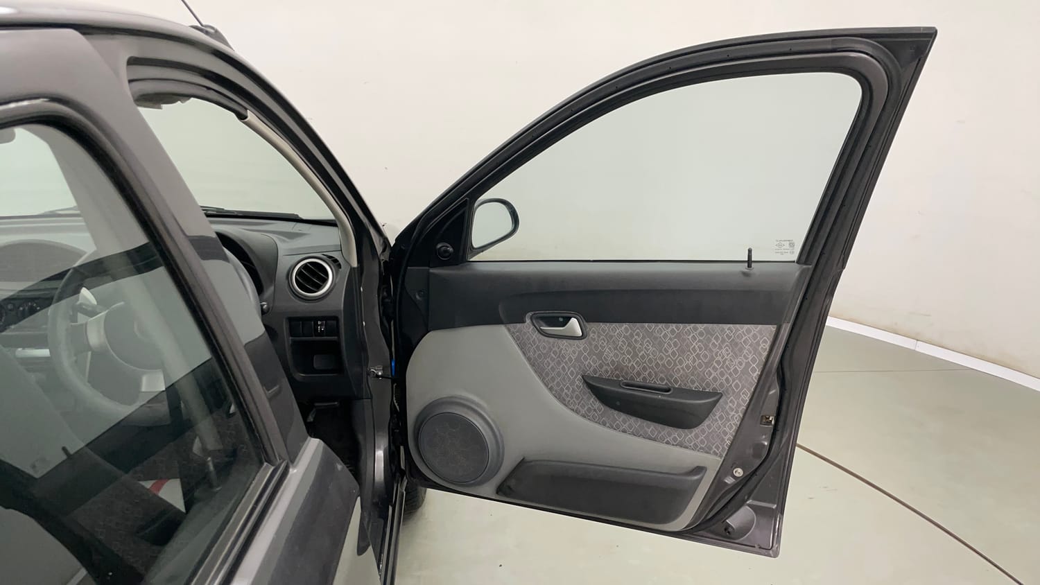 Used 2016 Maruti Suzuki Alto 800 Lxi Petrol Manual interior RIGHT FRONT DOOR OPEN VIEW