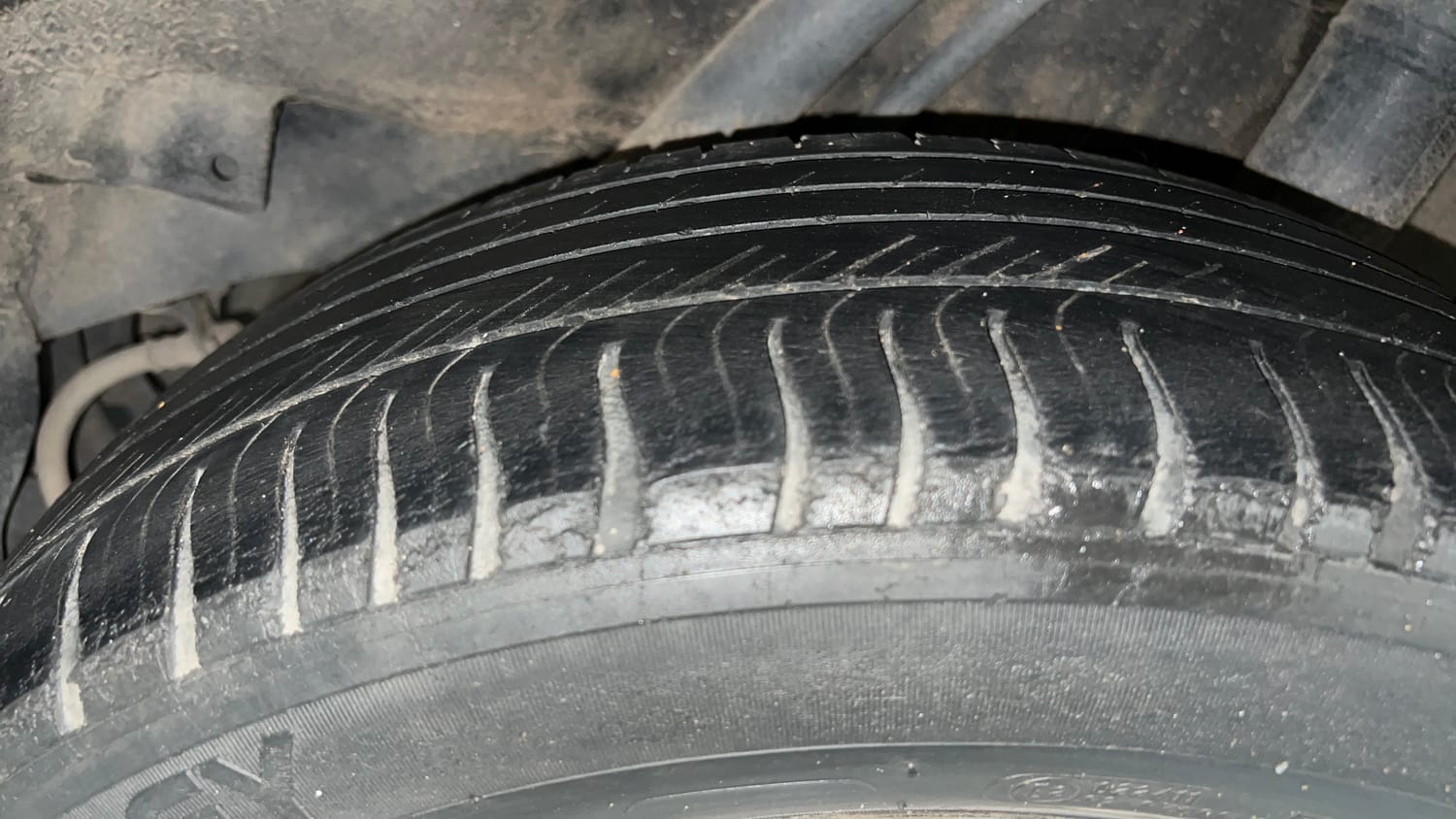 Used 2015 Honda City VX Petrol Manual tyres LEFT REAR TYRE TREAD VIEW