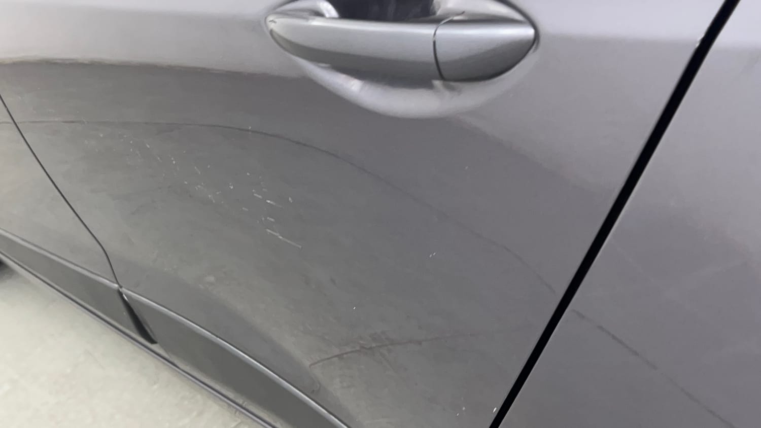 Used 2017 Hyundai Grand i10 Sportz (O) AT 1.2 Kappa VTVT Petrol Automatic dents MINOR DENT