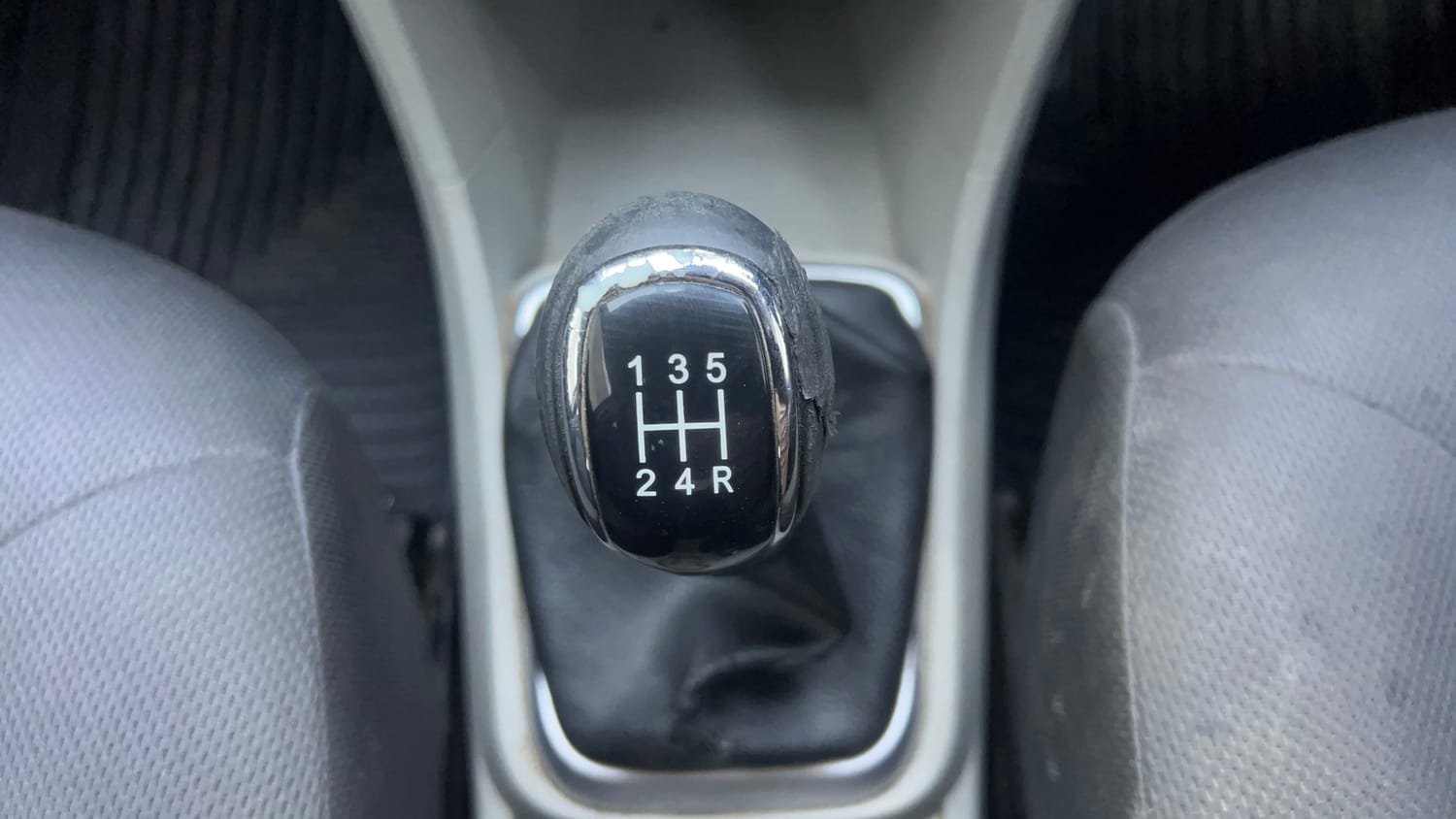 Used 2016 Tata Tiago Revotron XZ Petrol Manual interior GEAR  KNOB VIEW