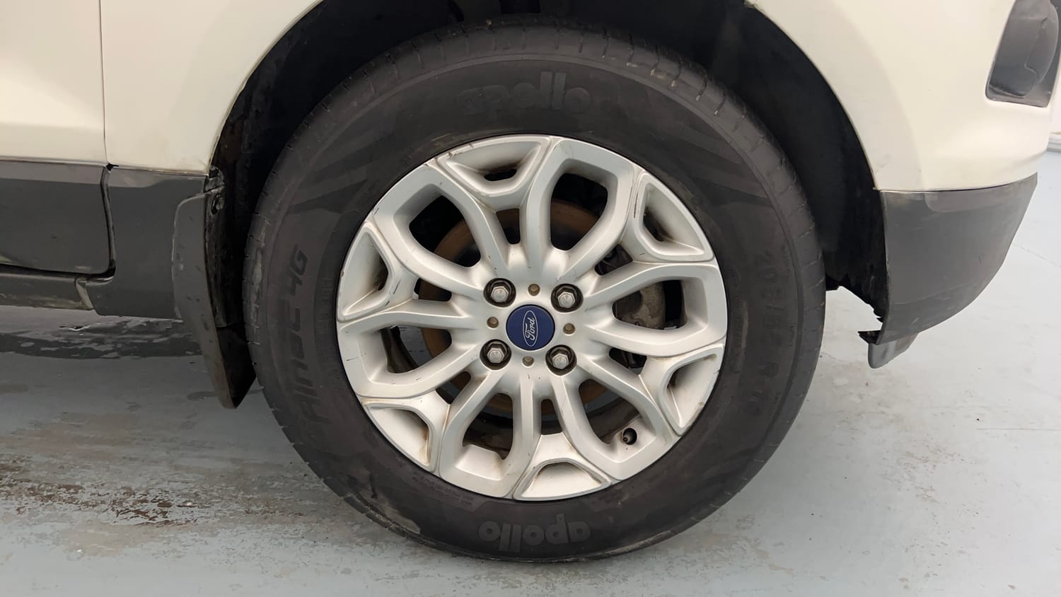 Used 2017 Ford EcoSport Trend+ 1.5L TDCi Diesel Manual tyres RIGHT FRONT TYRE RIM VIEW