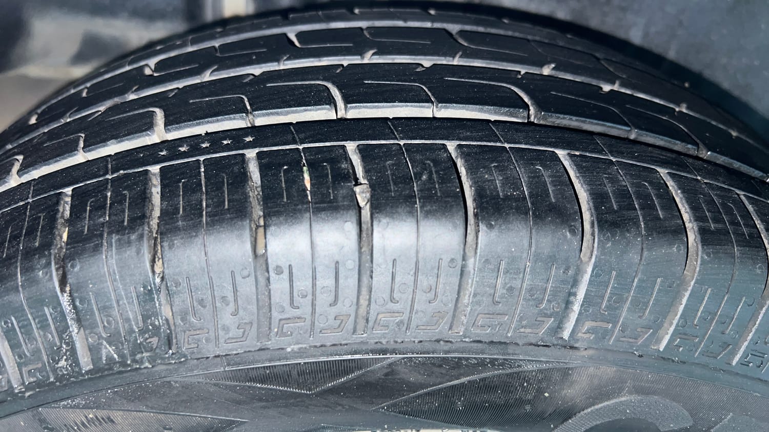 Used 2020 Maruti Suzuki Ciaz Delta 1.5 Petrol Manual tyres RIGHT REAR TYRE TREAD VIEW