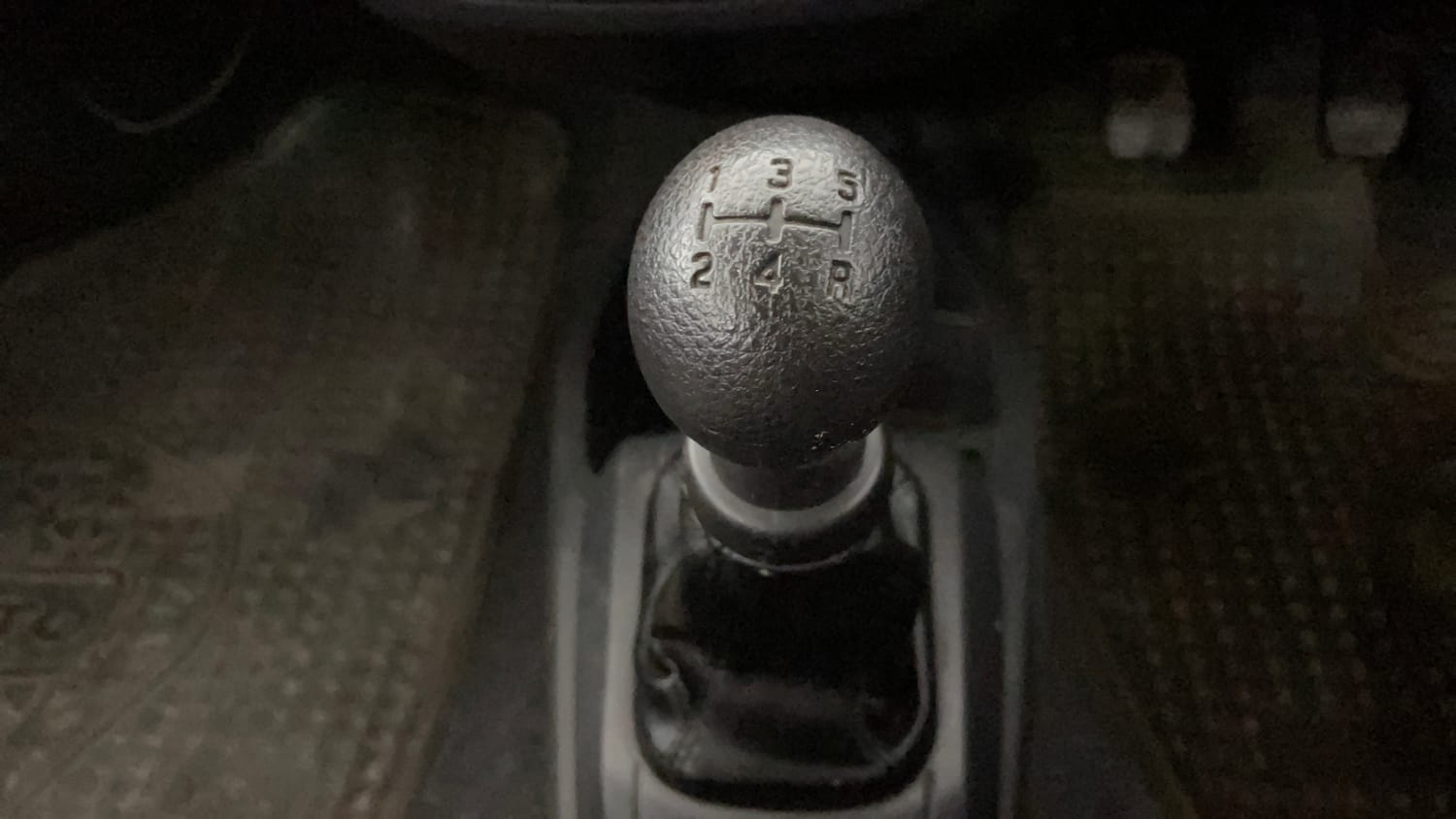 Used 2016 Maruti Suzuki Alto 800 Lxi Petrol Manual interior GEAR  KNOB VIEW