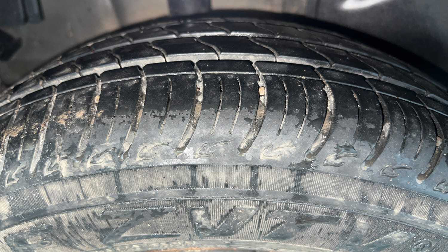 Used 2018 Tata Tiago XZ W/O Alloy Petrol + CNG(Outside Fitted) Cng Manual tyres RIGHT REAR TYRE TREAD VIEW