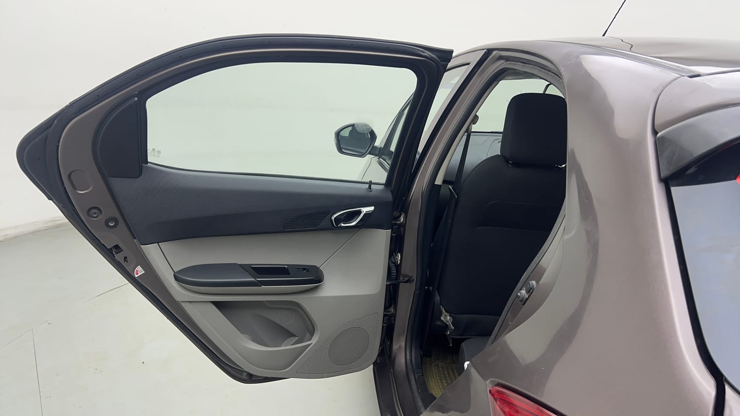 Used 2018 Tata Tiago XZ W/O Alloy Petrol + CNG(Outside Fitted) Cng Manual interior LEFT REAR DOOR OPEN VIEW