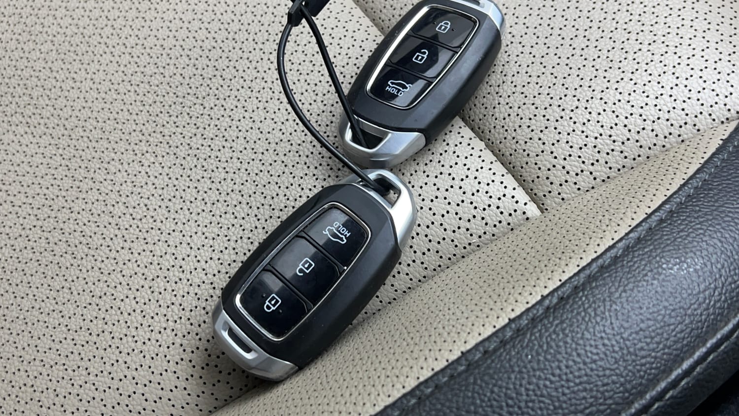 Used 2019 Hyundai Verna SX (O) 1.6 VTVT AT Petrol Automatic extra CAR KEY VIEW